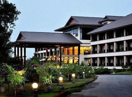 Hillside Country Home Golf & Resort Kabin Buri Exteriör bild